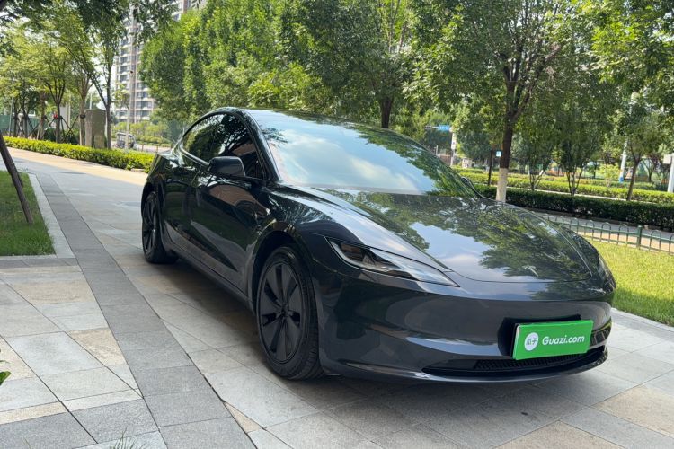 Used Tesla Model 3 2025 Rear-Wheel-Drive Version Exterior 2