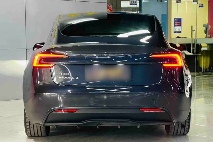 Used Tesla Model 3 2025 Rear-Wheel-Drive Version Exterior 3