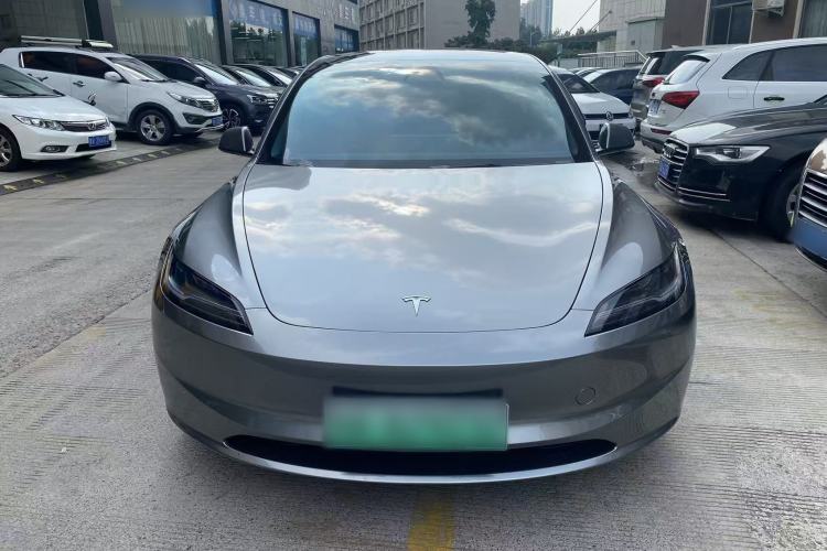 Used Tesla Model 3 2025 Rear-Wheel-Drive Version Exterior 3