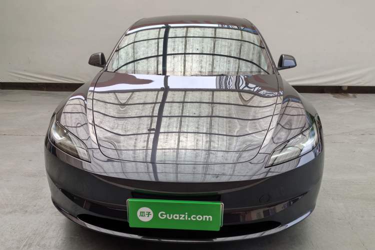 Used Tesla Model 3 2025 Rear-Wheel-Drive Version Exterior 3