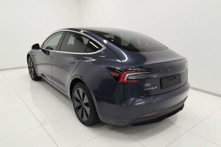 Used Tesla Model 3 2025 Rear-Wheel-Drive Version Exterior 3