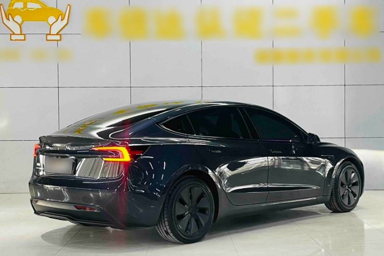 Used Tesla Model 3 2025 Rear-Wheel-Drive Version Exterior 4