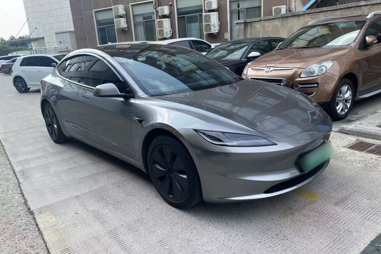 Used Tesla Model 3 2025 Rear-Wheel-Drive Version Exterior 4