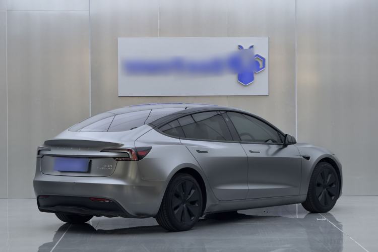 Used Tesla Model 3 2025 Rear-Wheel-Drive Version Exterior 4