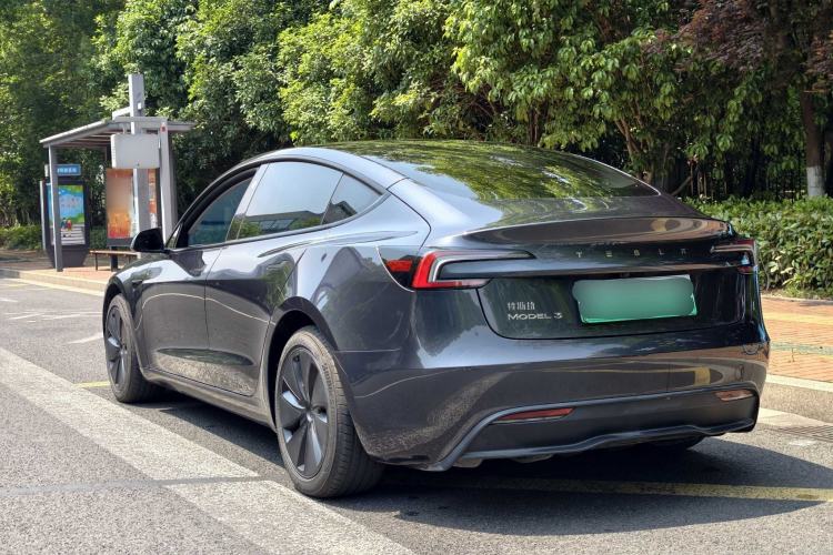 Used Tesla Model 3 2025 Rear-Wheel-Drive Version Exterior 5