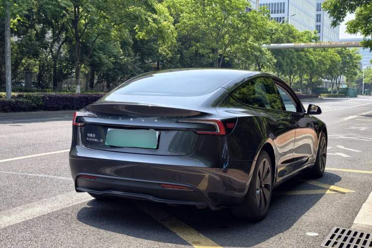 Used Tesla Model 3 2025 Rear-Wheel-Drive Version Exterior 6