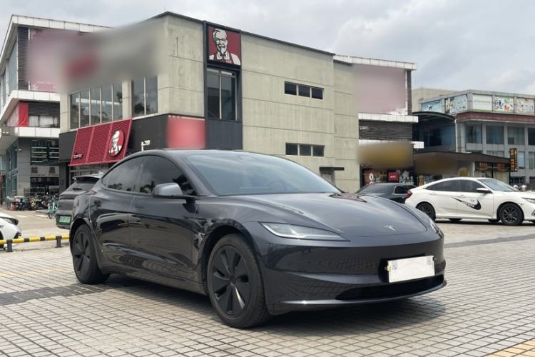 Used Tesla Model 3 2025 Rear-Wheel-Drive Version Exterior 8