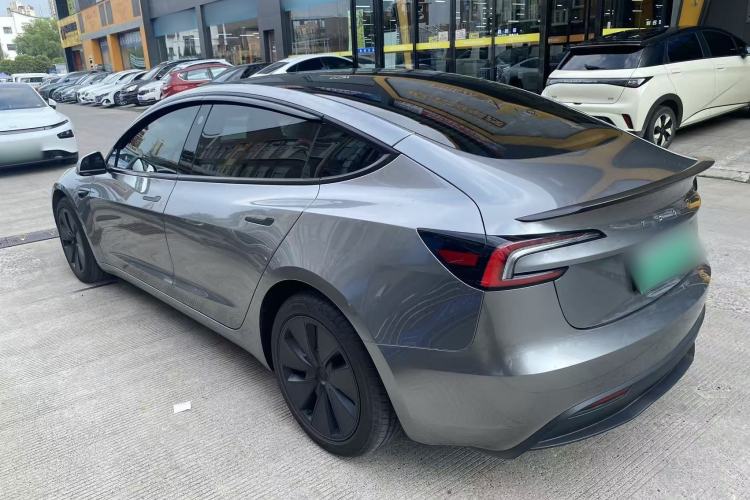 Used Tesla Model 3 2025 Rear-Wheel-Drive Version Exterior 9