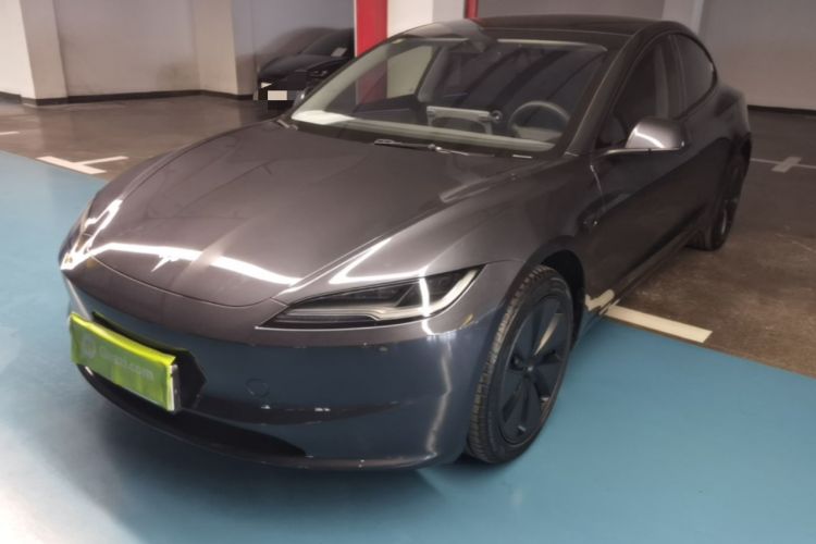 Tesla Model 3 2025 Rear-Wheel-Drive Version