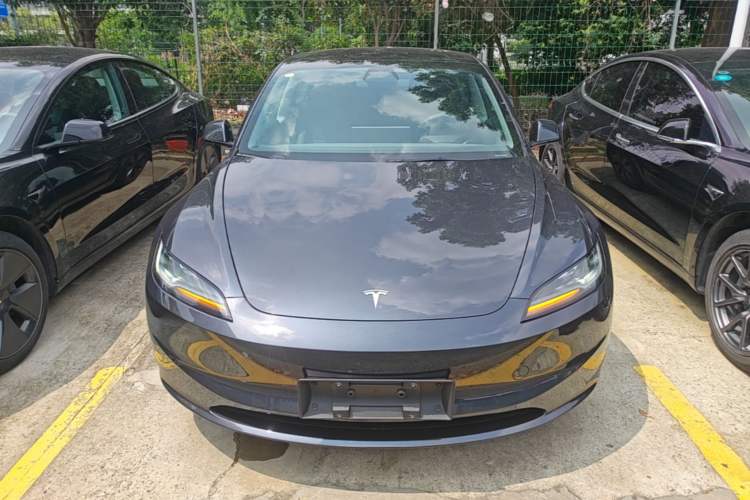 Used Tesla Model 3 2025 Rear-Wheel-Drive Version Front