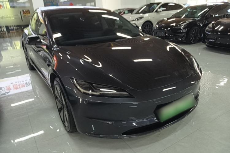 Used Tesla Model 3 2025 Rear-Wheel-Drive Version Front Right 45 Deg