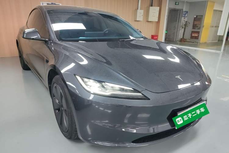 Used Tesla Model 3 2025 Rear-Wheel-Drive Version Front Right 45 Deg