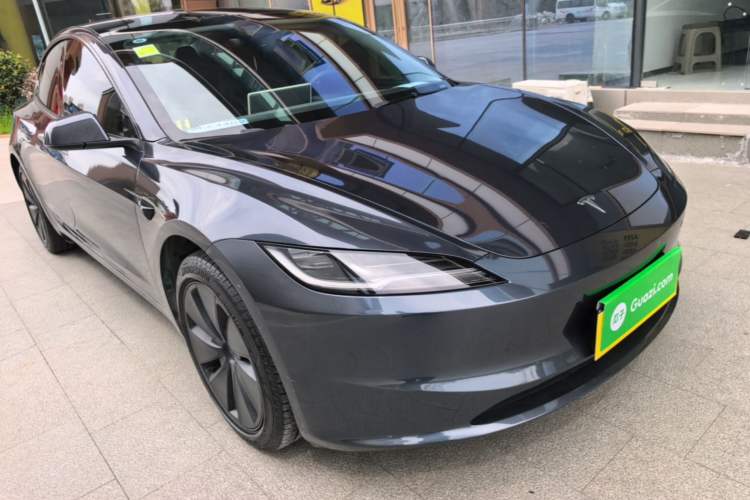 Used Tesla Model 3 2025 Rear-Wheel-Drive Version Front Right 45 Deg