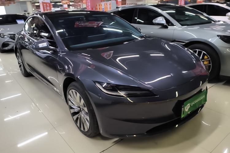 Used Tesla Model 3 2025 Rear-Wheel-Drive Version Front Right 45 Deg
