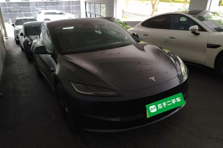 Used Tesla Model 3 2025 Rear-Wheel-Drive Version Front Right 45 Deg