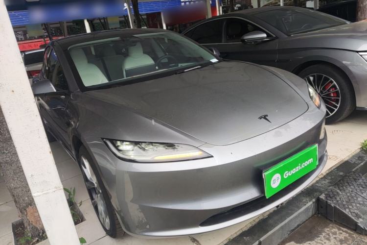 Used Tesla Model 3 2025 Model Long-Range Rear-Wheel-Drive Version Front Right 45 Deg