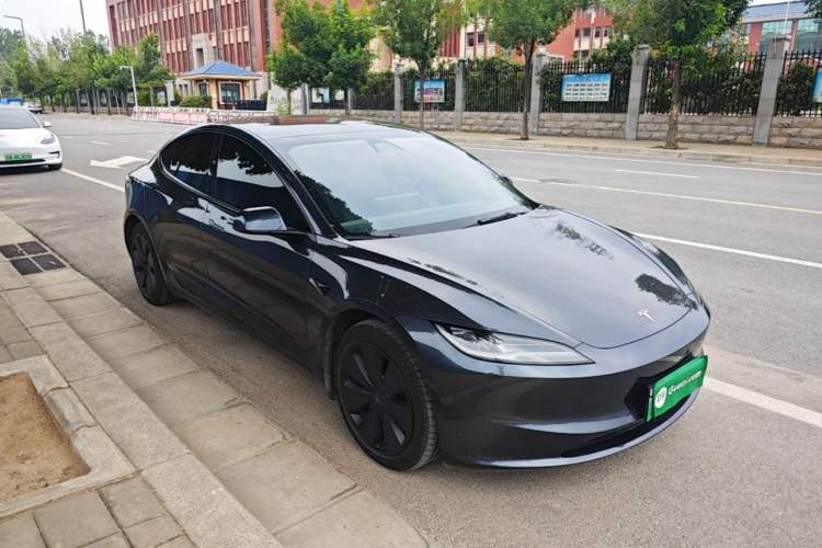 Used Tesla Model 3 2025 Rear-Wheel-Drive Version Front Right 45 Deg