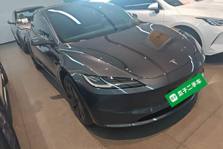 Used Tesla Model 3 2025 Rear-Wheel-Drive Version Front Right 45 Deg