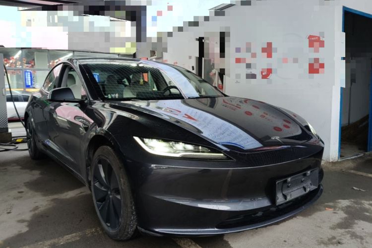 Used Tesla Model 3 2025 Long-Range All-Wheel-Drive Version Front Right 45 Deg