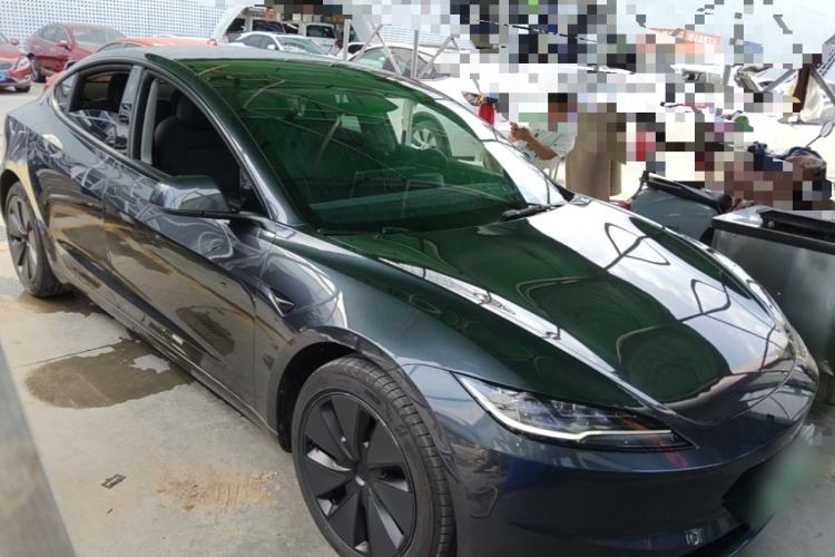 Used Tesla Model 3 2025 Rear-Wheel-Drive Version Front Right 45 Deg