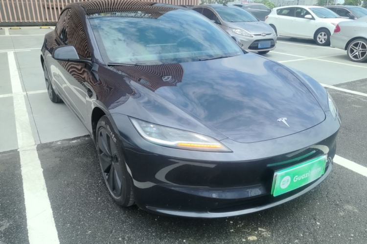 Used Tesla Model 3 2025 Rear-Wheel-Drive Version Front Right 45 Deg