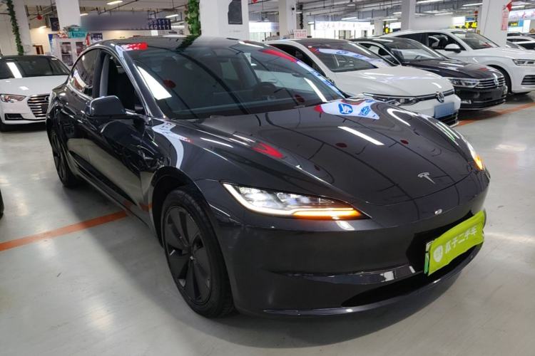 Used Tesla Model 3 2025 Rear-Wheel-Drive Version Front Right 45 Deg