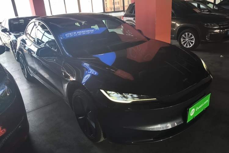 Used Tesla Model 3 2025 Rear-Wheel-Drive Version Front Right 45 Deg