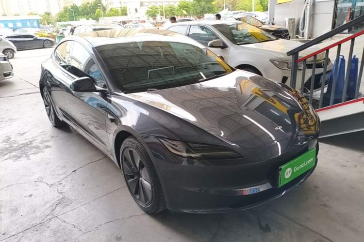 Used Tesla Model 3 2025 Rear-Wheel-Drive Version Front Right 45 Deg