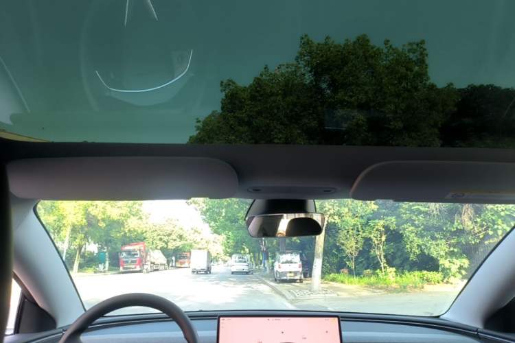 Used Tesla Model 3 2025 Rear-Wheel-Drive Version Headliner