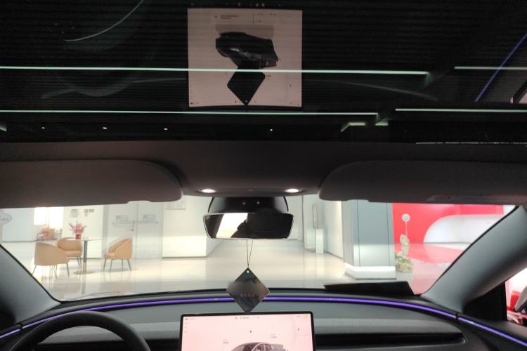Used Tesla Model 3 2025 Rear-Wheel-Drive Version Headliner