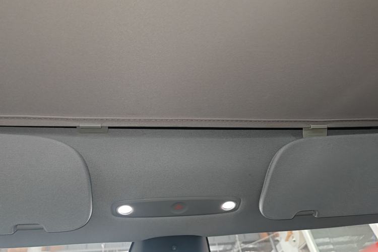 Used Tesla Model 3 2025 Rear-Wheel-Drive Version Headliner
