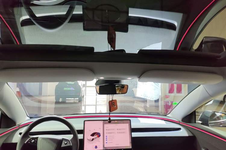 Used Tesla Model 3 2025 Rear-Wheel-Drive Version Headliner