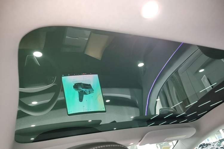 Used Tesla Model 3 2025 Model Revised Rear-Wheel-Drive Version Headliner