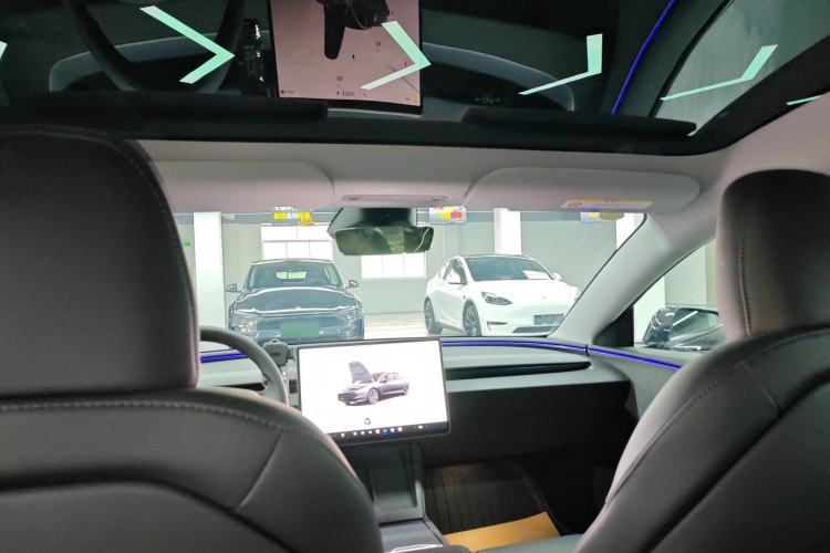 Used Tesla Model 3 2025 Rear-Wheel-Drive Version Headliner