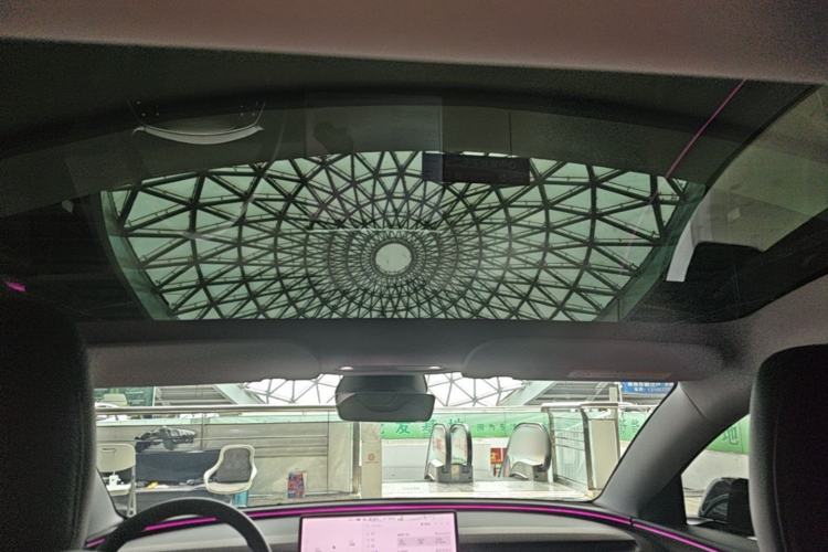 Used Tesla Model 3 2025 Rear-Wheel-Drive Version Headliner