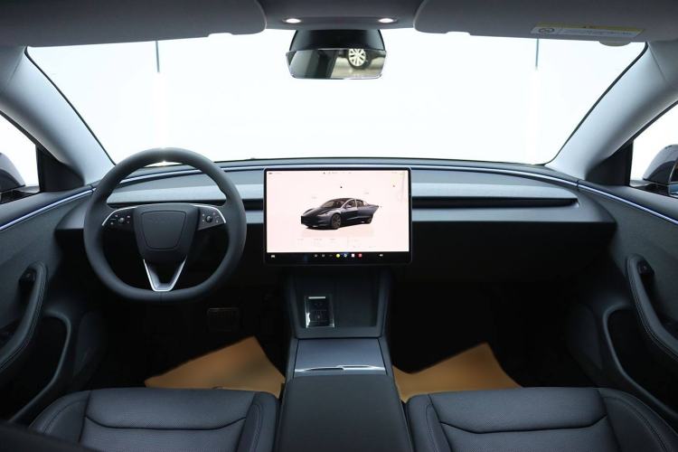 Used Tesla Model 3 2025 Rear-Wheel-Drive Version Interior 1
