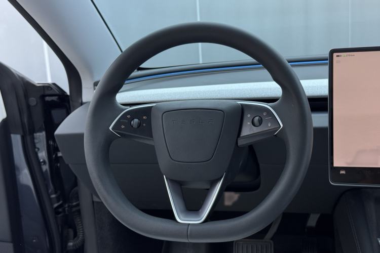 Used Tesla Model 3 2025 Rear-Wheel-Drive Version Interior 1