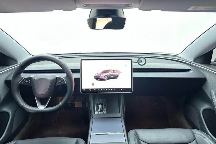 Used Tesla Model 3 2025 Rear-Wheel-Drive Version Interior 1