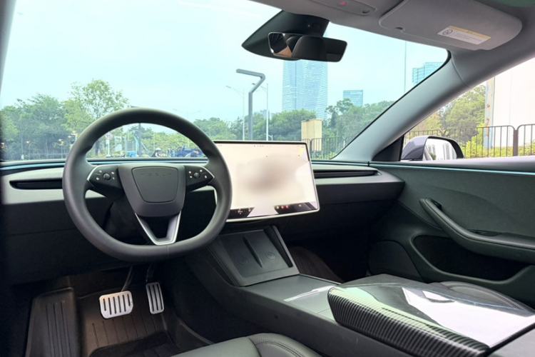Used Tesla Model 3 2025 Rear-Wheel-Drive Version Interior 10