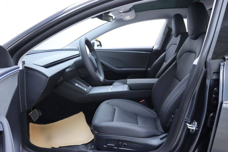 Used Tesla Model 3 2025 Rear-Wheel-Drive Version Interior 2