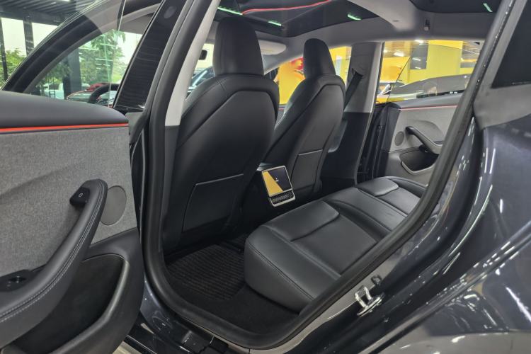 Used Tesla Model 3 2025 Rear-Wheel-Drive Version Interior 2