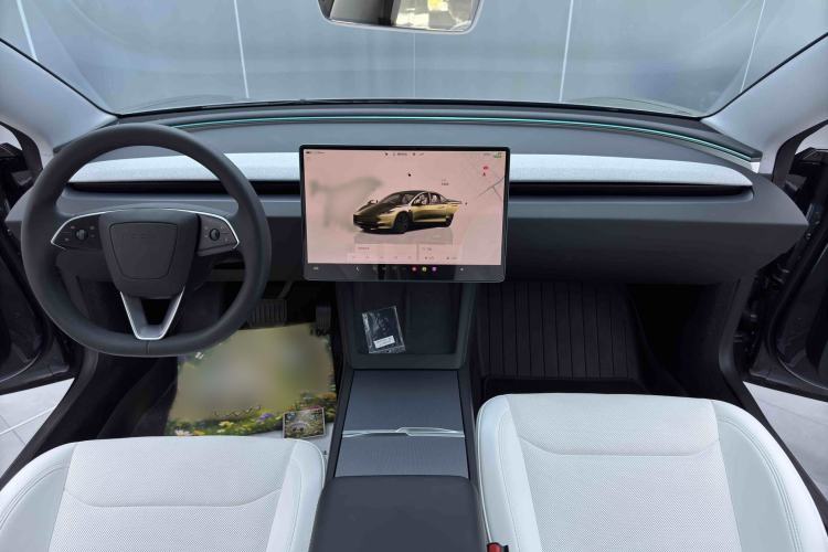 Used Tesla Model 3 2025 Rear-Wheel-Drive Version Interior 3