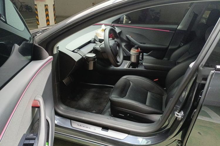 Used Tesla Model 3 2025 Rear-Wheel-Drive Version Interior 3