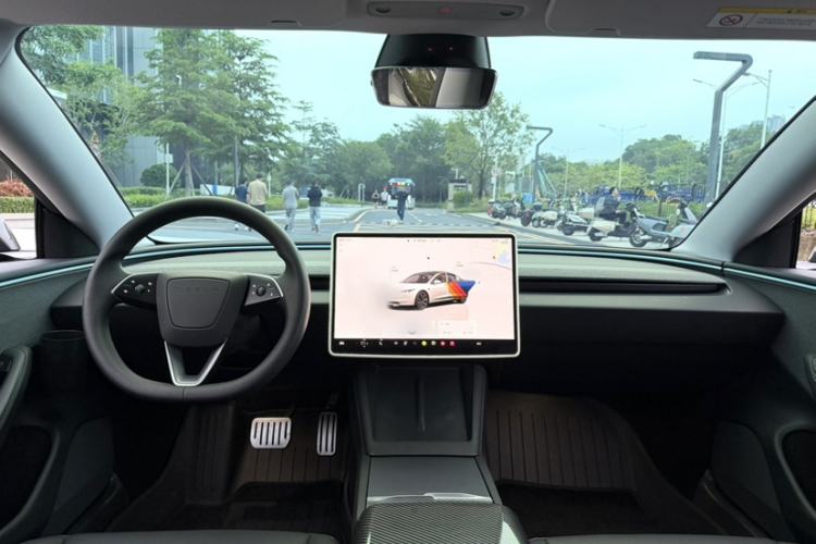 Used Tesla Model 3 2025 Rear-Wheel-Drive Version Interior 4