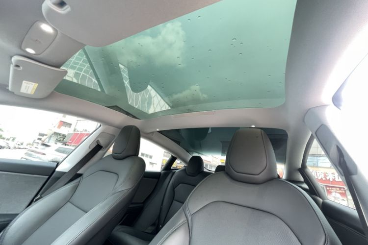 Used Tesla Model 3 2025 Rear-Wheel-Drive Version Interior 4