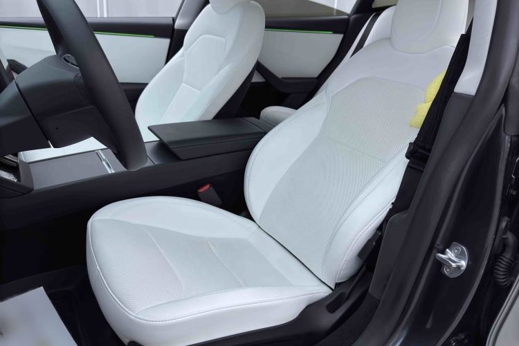 Used Tesla Model 3 2025 Rear-Wheel-Drive Version Interior 5