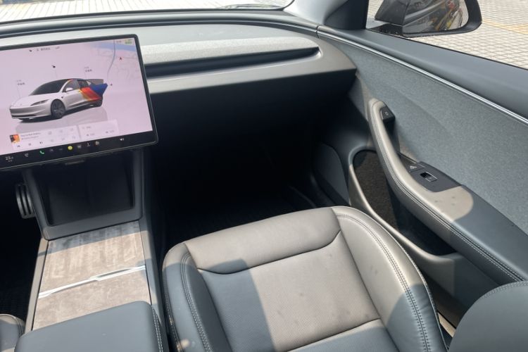 Used Tesla Model 3 2025 Rear-Wheel-Drive Version Interior 5