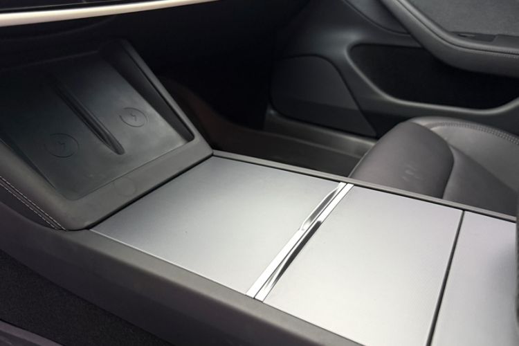 Used Tesla Model 3 2025 Rear-Wheel-Drive Version Interior 6
