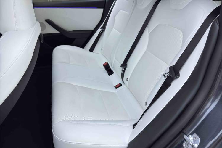 Used Tesla Model 3 2025 Rear-Wheel-Drive Version Interior 6