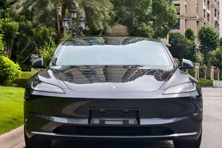 Used Tesla Model 3 2025 Rear-Wheel-Drive Version Interior 6